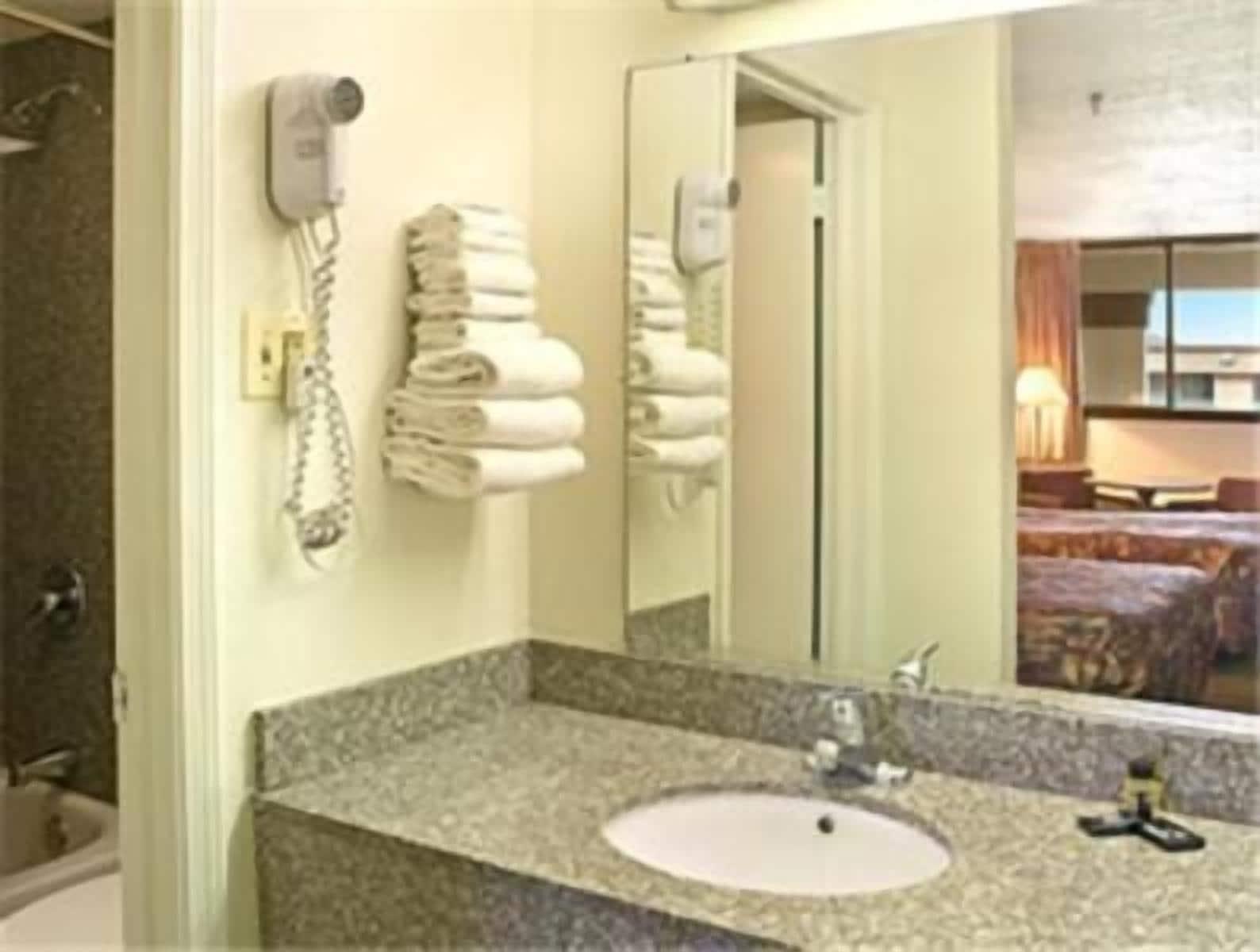 Travelodge By Wyndham New Orleans Harvey Hotel Dış mekan fotoğraf