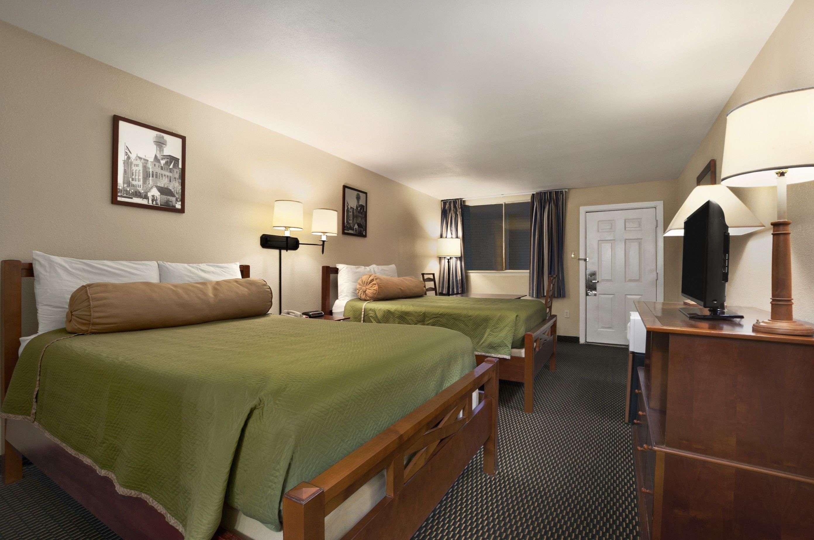 Travelodge By Wyndham New Orleans Harvey Hotel Dış mekan fotoğraf