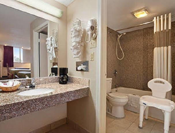 Travelodge By Wyndham New Orleans Harvey Hotel Dış mekan fotoğraf