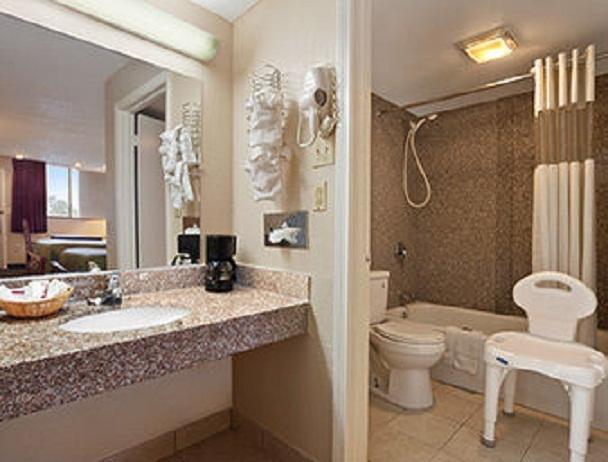 Travelodge By Wyndham New Orleans Harvey Hotel Dış mekan fotoğraf